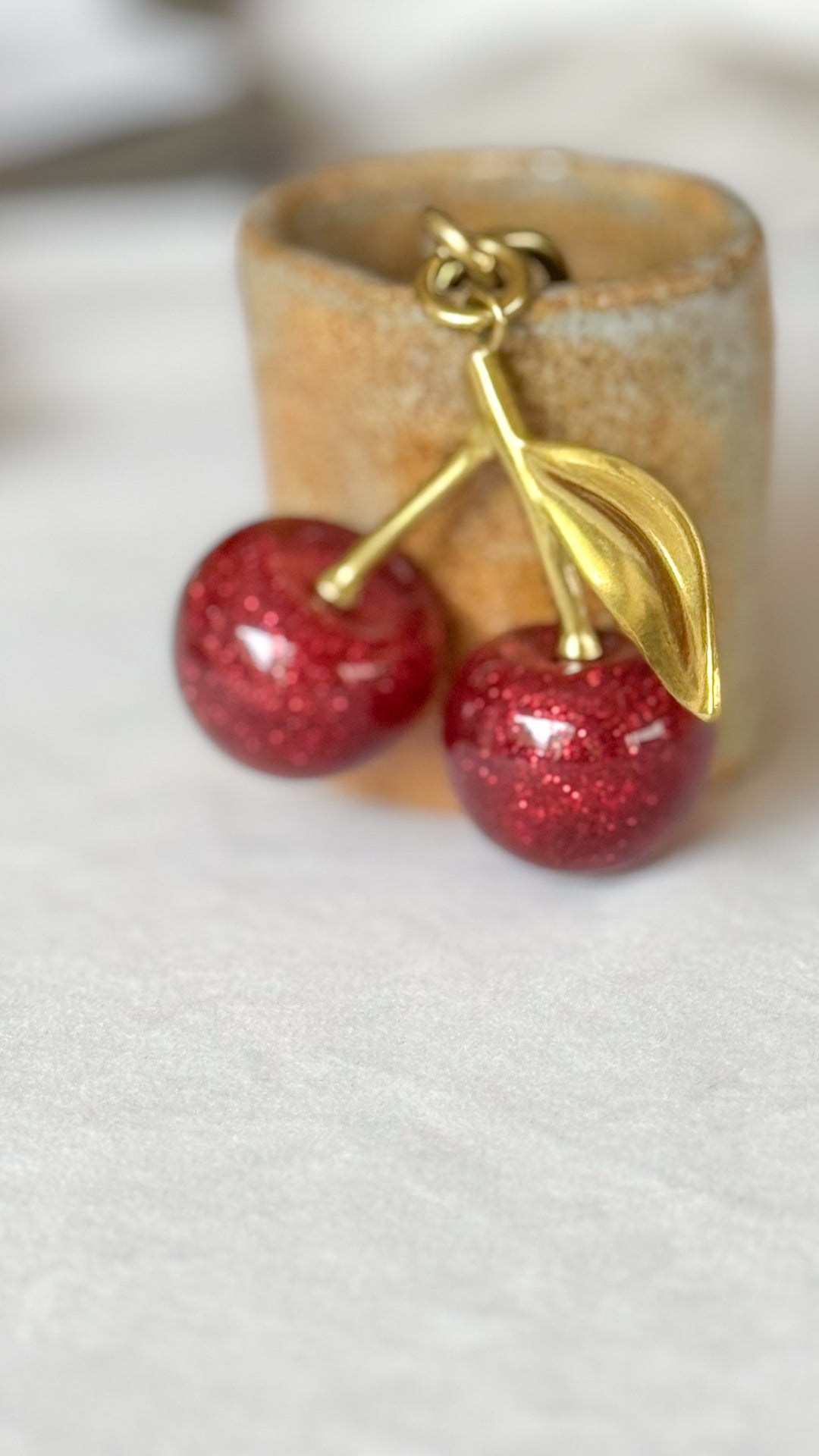 Maxi Guindas Charm